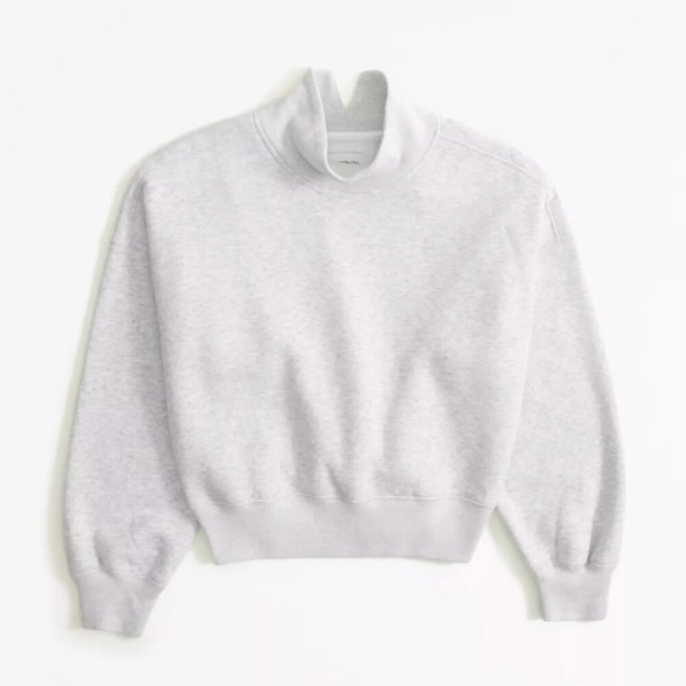 Abercrombie Essential Sunday Mock Crew in Light Grey